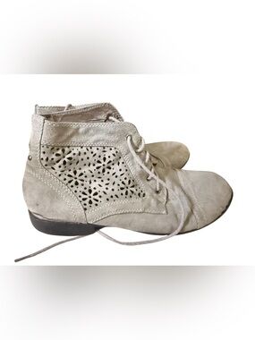 Women’s Esprit Grey Lace-Up Cutout Ankle Boots Size 8